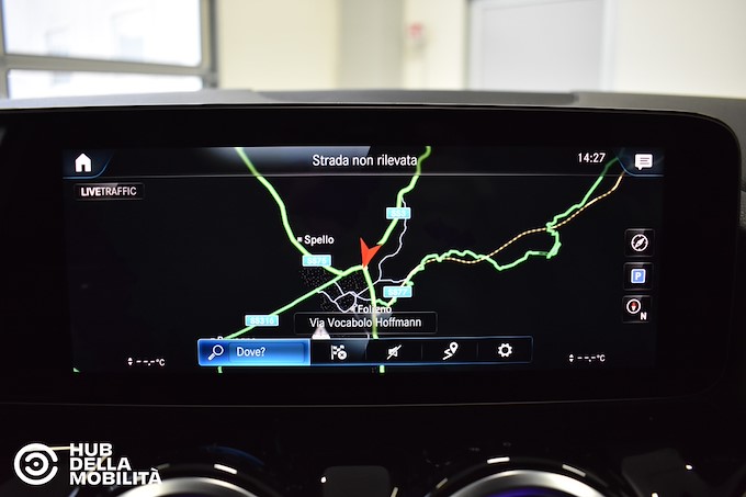 MERCEDES-BENZ GLA 200 d Automatic Premium